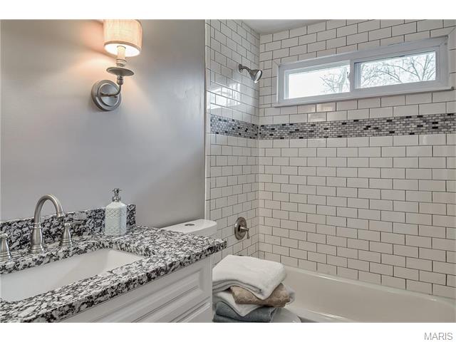 1124 Villaview, Ballwin, MO 63021 photo 26