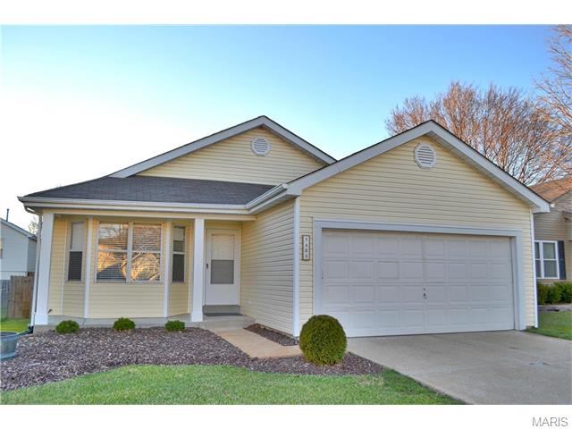 2425 Sansonnet Ln, O Fallon, MO 63368 photo 1