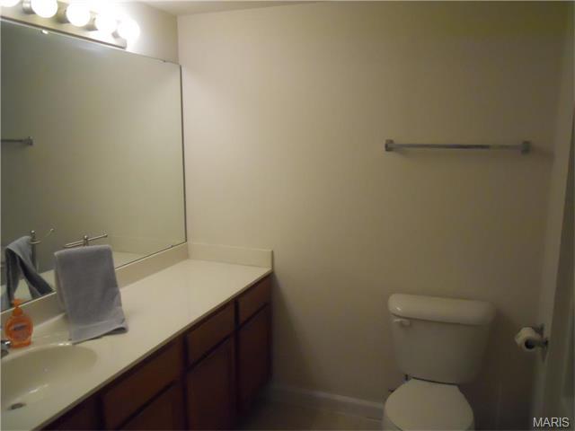 8200 Spring Creek Ln, O'fallon, MO 63368 photo 11