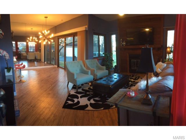 327 Kipling Way, Weldon Spring, MO 63304 photo 2