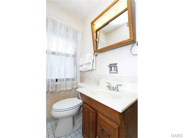 261 E Skyline, Ballwin, MO 63011 photo 13