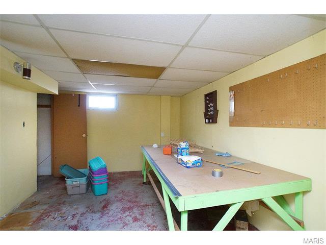 261 E Skyline, Ballwin, MO 63011 photo 18