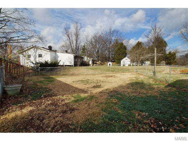 261 E Skyline, Ballwin, MO 63011 photo 20