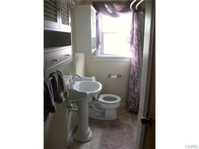 388 Orient Ave, Saint Louis, MO 63125 photo 9