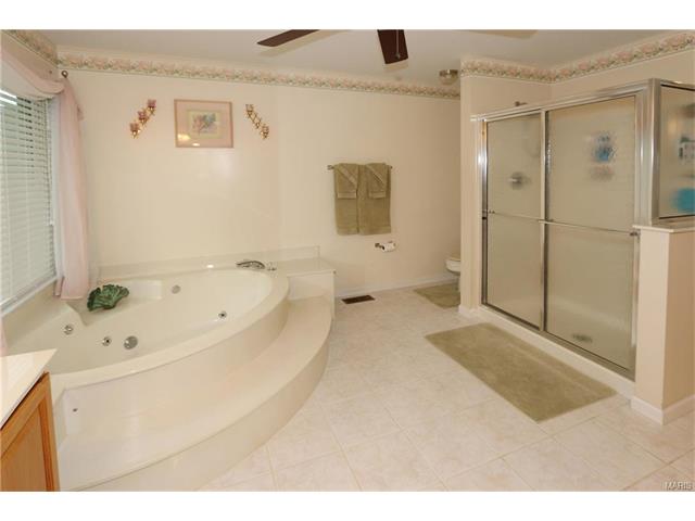 5551 Hennsley Cir, Weldon Spring, MO 63304 photo 27