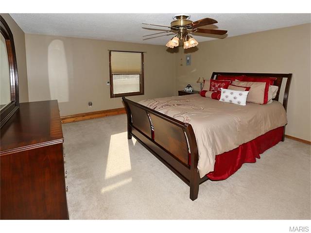309 Coronation, O'fallon, MO 63366 photo 24