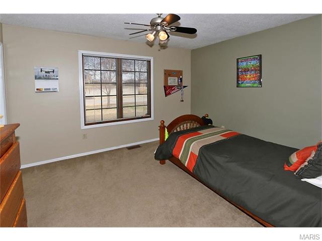 309 Coronation, O'fallon, MO 63366 photo 17