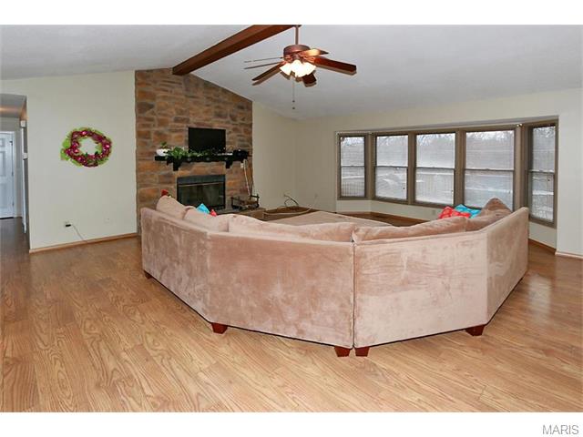 309 Coronation, O'fallon, MO 63366 photo 4
