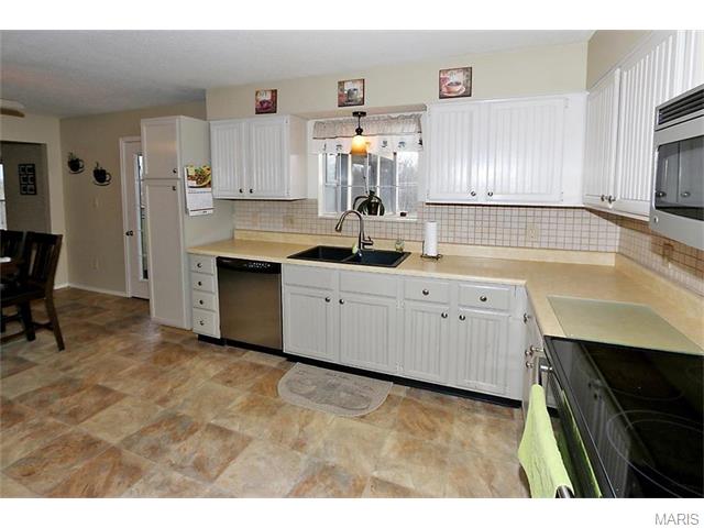 309 Coronation, O'fallon, MO 63366 photo 11
