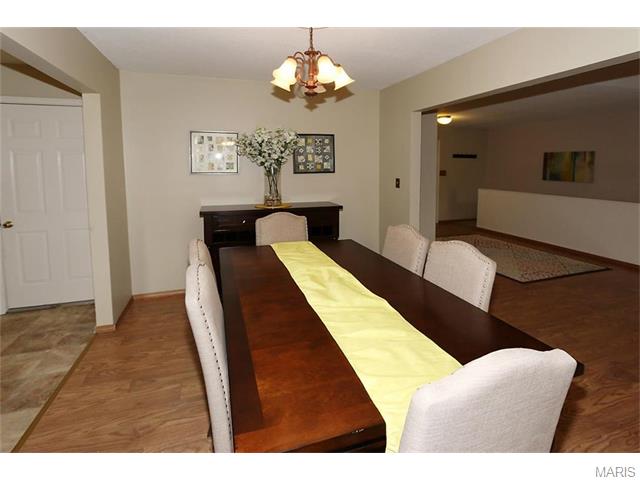 309 Coronation, O'fallon, MO 63366 photo 8