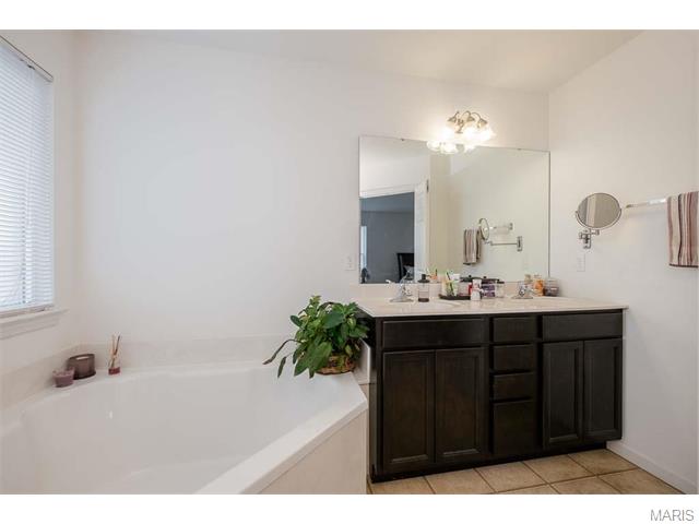 84 Brewster, O'fallon, MO 63366 photo 29