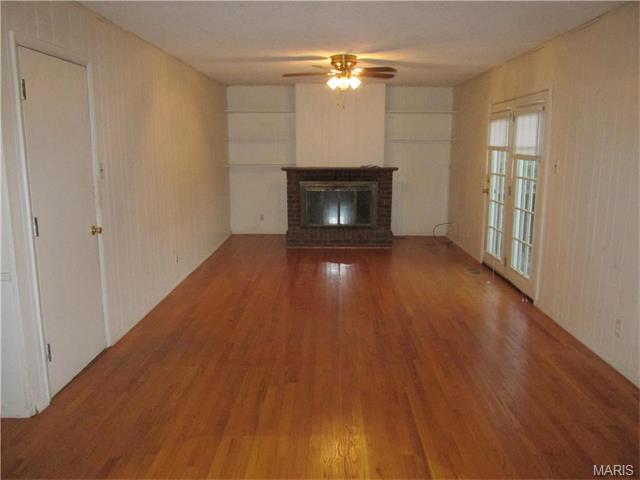 712 Wild Walnut, Ballwin, MO 63021 photo 2