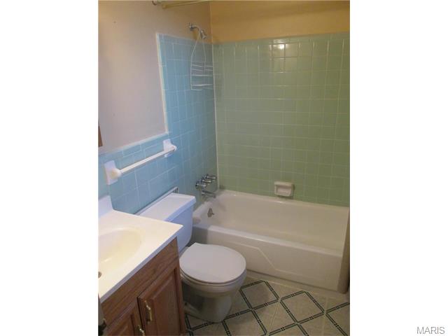 712 Wild Walnut, Ballwin, MO 63021 photo 5
