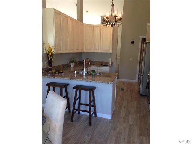 22 Doubletree Ct, Saint Charles, MO 63303 photo 8