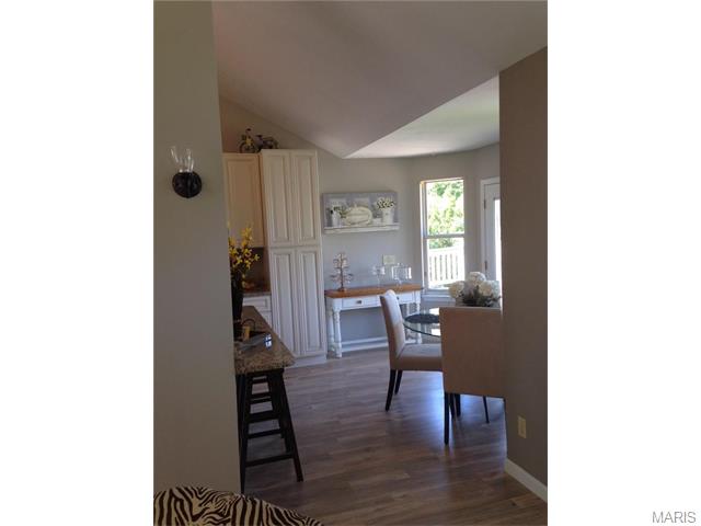 22 Doubletree Ct, Saint Charles, MO 63303 photo 4