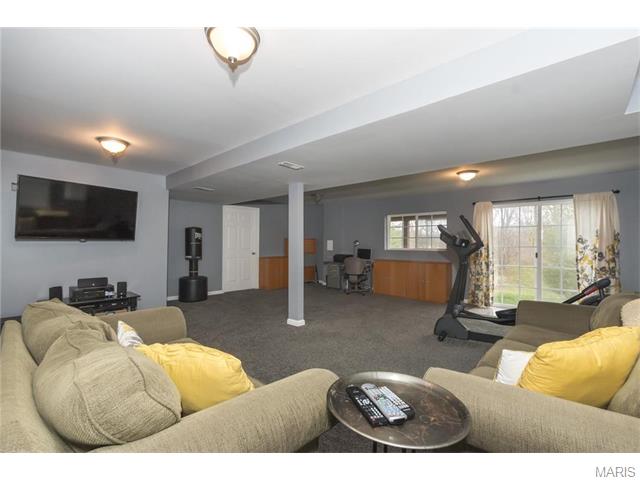 240 Spring Borough Dr, O'fallon, MO 63368 photo 21