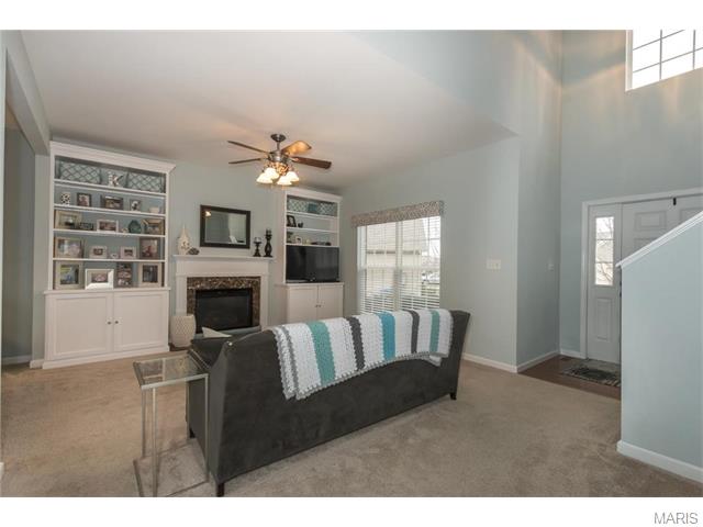 240 Spring Borough Dr, O'fallon, MO 63368 photo 4