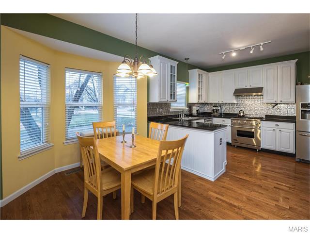 654 Covered Bridge Ln, O'fallon, MO 63368 photo 11