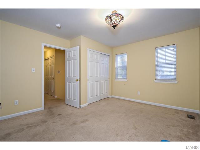 654 Covered Bridge Ln, O'fallon, MO 63368 photo 20
