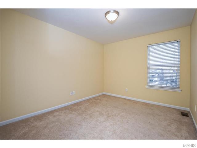 654 Covered Bridge Ln, O'fallon, MO 63368 photo 21