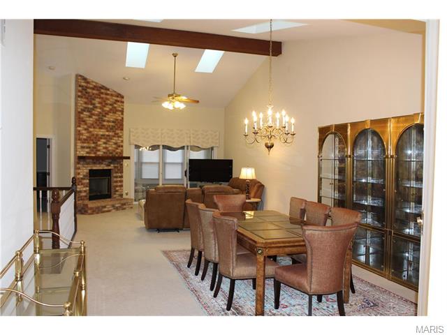 17 Shaelah, Weldon Spring, MO 63304 photo 4