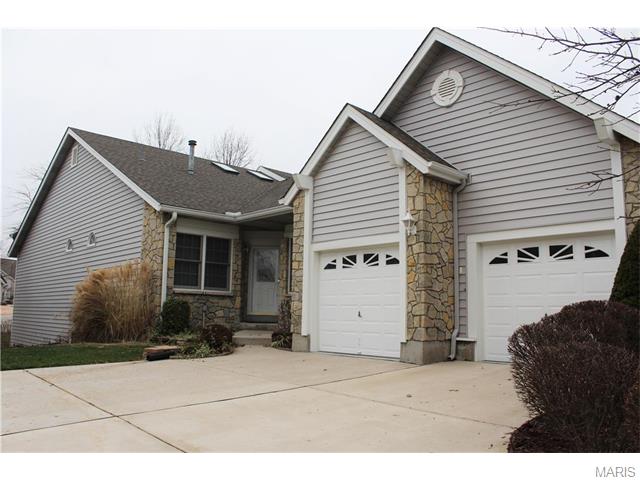 17 Shaelah, Weldon Spring, MO 63304 photo 2