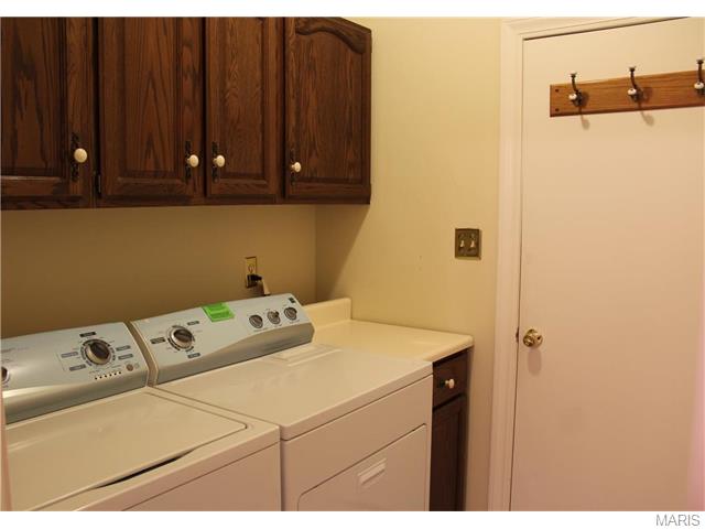 17 Shaelah, Weldon Spring, MO 63304 photo 9