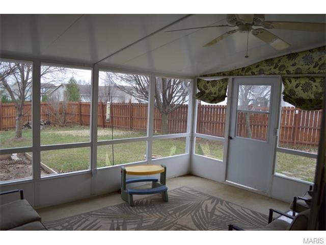 114 Amberway Ct, O'fallon, MO 63366 photo 11