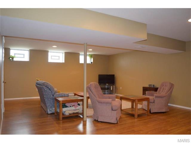 114 Amberway Ct, O'fallon, MO 63366 photo 21