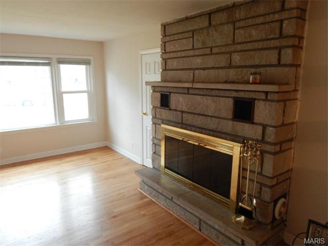 50 Oak Hill Dr, Ellisville, MO 63021 photo 3