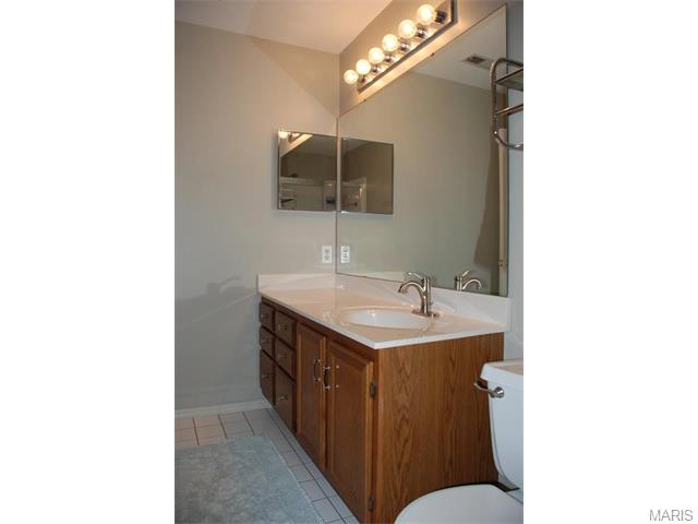 1336 Highland Oaks #C, Ballwin, MO 63021 photo 11