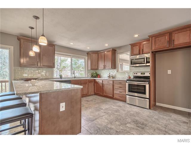 603 Forrester, Ballwin, MO 63011 photo 6