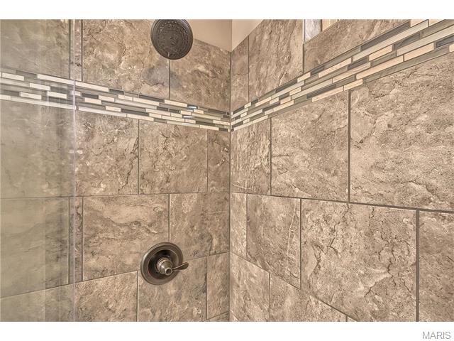 603 Forrester, Ballwin, MO 63011 photo 17