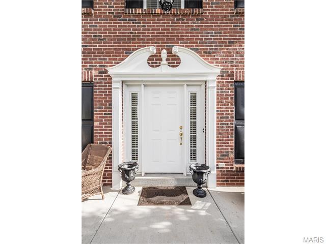 8040 Knights Crossing Dr, O'fallon, MO 63368 photo 2