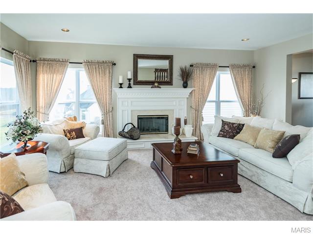 8040 Knights Crossing Dr, O'fallon, MO 63368 photo 8