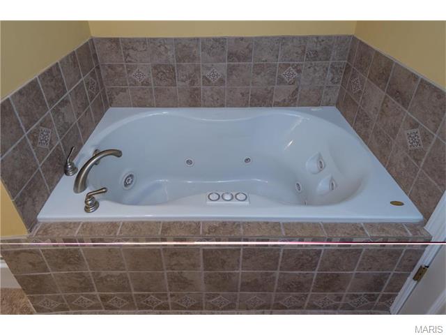 8040 Knights Crossing Dr, O'fallon, MO 63368 photo 37