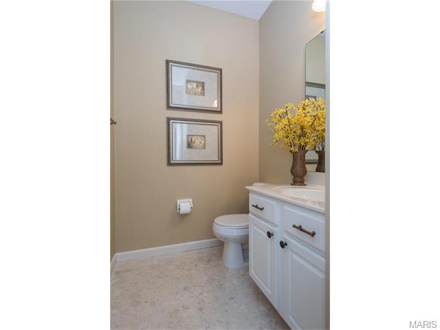 8040 Knights Crossing Dr, O'fallon, MO 63368 photo 19