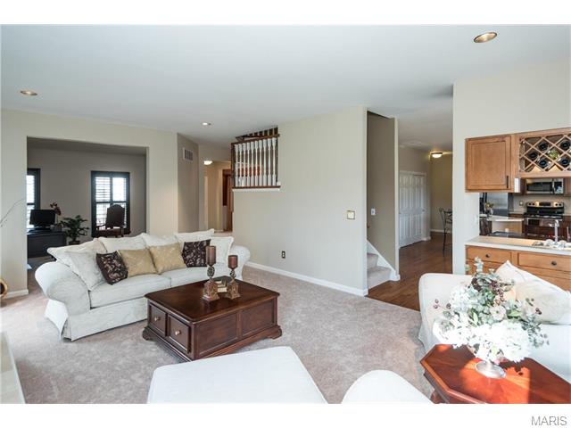 8040 Knights Crossing Dr, O'fallon, MO 63368 photo 10