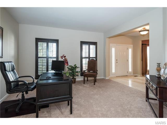 8040 Knights Crossing Dr, O'fallon, MO 63368 photo 7