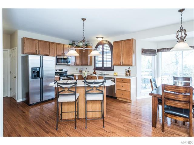 8040 Knights Crossing Dr, O'fallon, MO 63368 photo 13