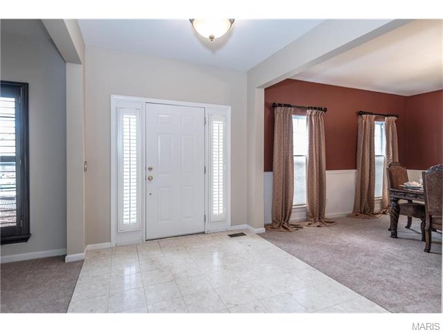 8040 Knights Crossing Dr, O'fallon, MO 63368 photo 5