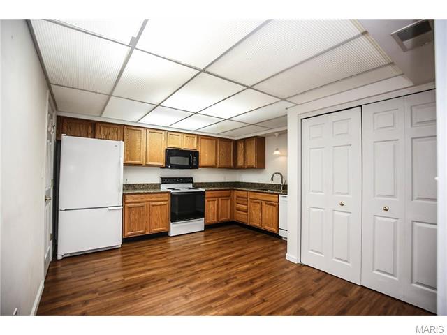 101 Towne Sq #J, Eureka, MO 63025 photo 9