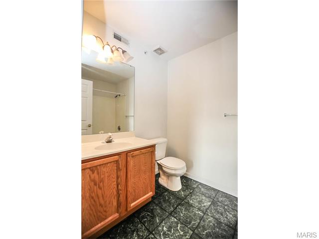 101 Towne Sq #J, Eureka, MO 63025 photo 14
