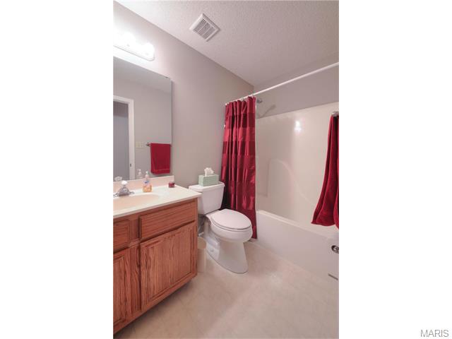 1912 Wales Dr, O'fallon, MO 63366 photo 17