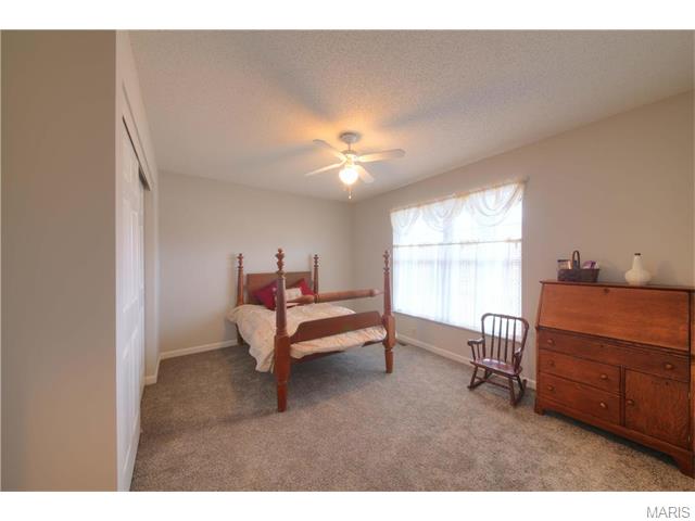 1912 Wales Dr, O'fallon, MO 63366 photo 16