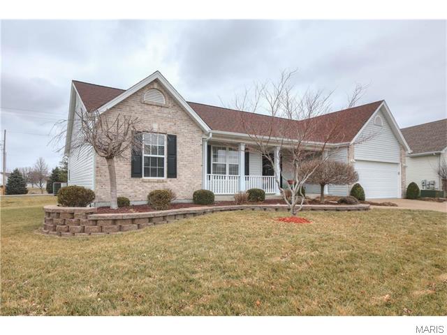 1912 Wales Dr, O'fallon, MO 63366 photo 3
