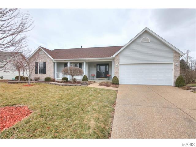 1912 Wales Dr, O'fallon, MO 63366 photo 2