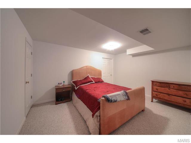 1912 Wales Dr, O'fallon, MO 63366 photo 19