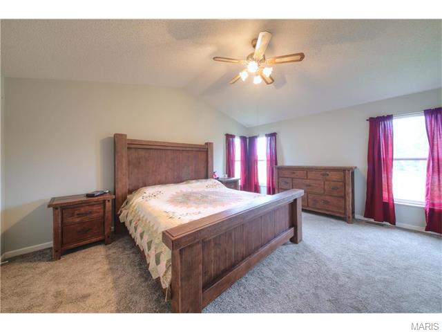 1912 Wales Dr, O'fallon, MO 63366 photo 12
