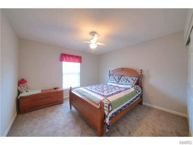 1912 Wales Dr, O'fallon, MO 63366 photo 15
